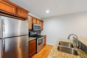 5863 Brenda Dr in Trussville, AL - Foto de edificio - Building Photo