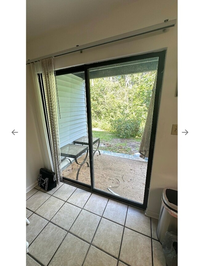 2555 Chateau Ln in Tallahassee, FL - Building Photo - Building Photo