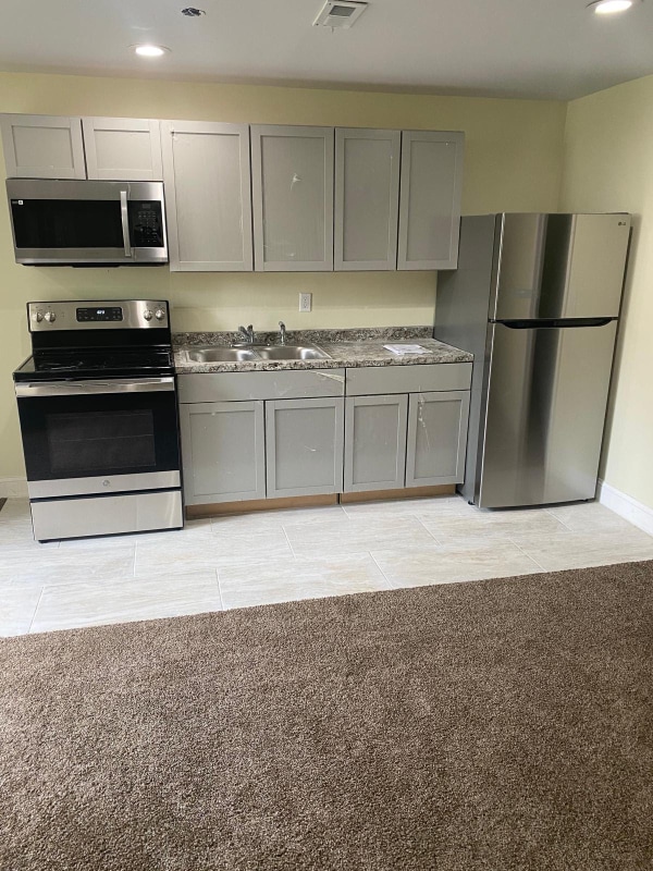property at 1621 Hopewell Ave