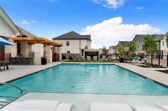 28325 Birnham Woods Dr in Spring, TX - Building Photo - Building Photo