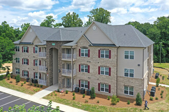 Landon Creek Apartments in Greensboro, NC - Foto de edificio - Building Photo