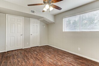 3414 Garrott St in Houston, TX - Building Photo - Building Photo