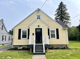 211 Central Ave in Cortland, NY - Building Photo