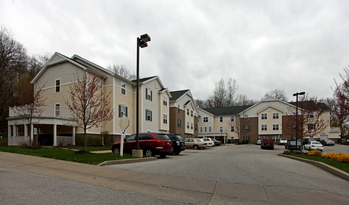 Zion Terrace Apartments in Akron, OH - Foto de edificio