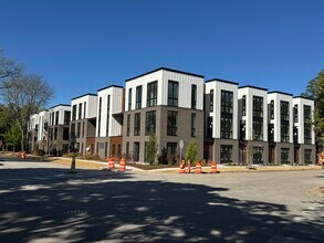 The Marguerite in Whitefish Bay, WI - Building Photo - Building Photo