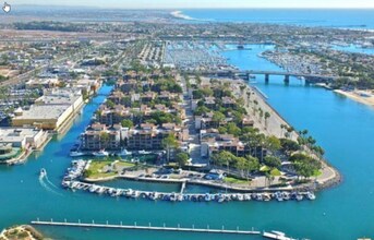 9125 Marina Pacifica Dr N in Long Beach, CA - Building Photo - Building Photo
