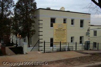 Webster Flats in Washington, DC - Foto de edificio - Building Photo