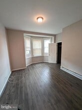 1343 W Pike St in Philadelphia, PA - Building Photo - Building Photo