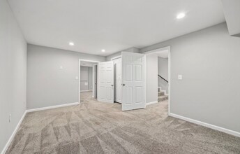 313 Raft Cove in Stafford, VA - Foto de edificio - Building Photo