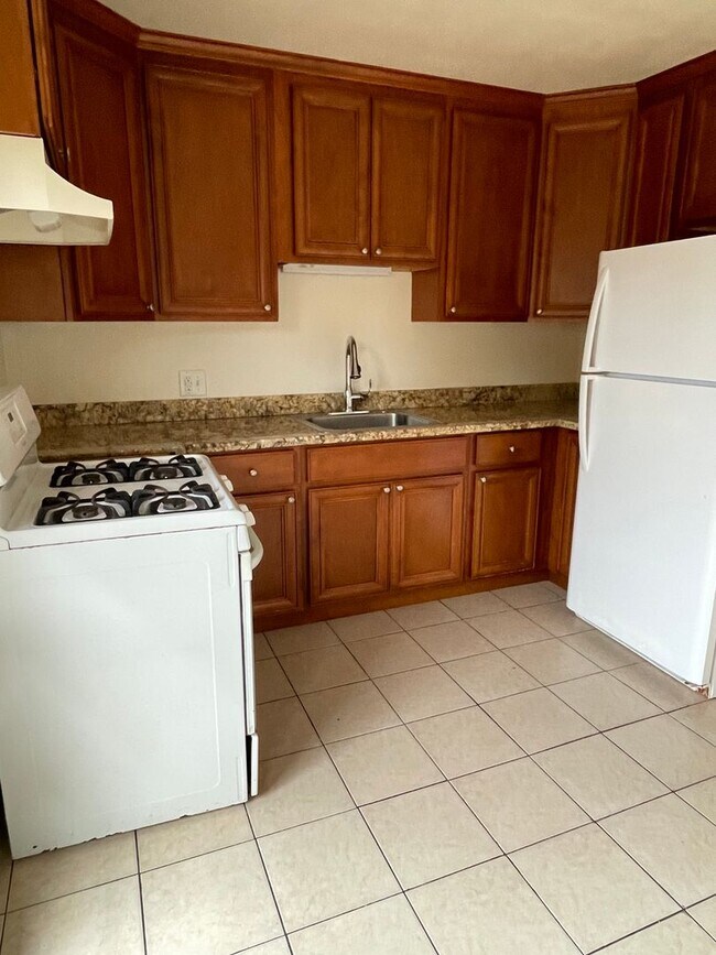 310 Market Pl-Unit -1115 Alpine Avenue in Menlo Park, CA - Building Photo - Building Photo