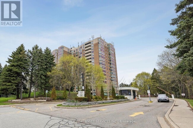 property at 7601 Bathurst St
