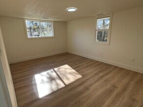 3367 Parnell Dr in Akron, OH - Foto de edificio - Building Photo