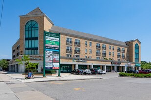 Queensway Royal York Centre in Toronto, ON - Building Photo