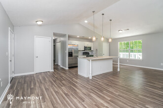 341 Waits Dr SW in Atlanta, GA - Building Photo - Building Photo