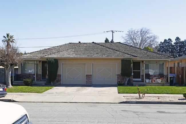 962 Goodwin Ave in San Jose, CA - Foto de edificio - Building Photo