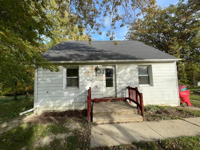 13131 Parrish Ave in Cedar Lake, IN - Building Photo