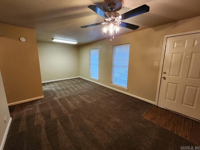 111 Barton St-Unit -58 in Little Rock, AR - Building Photo - Building Photo