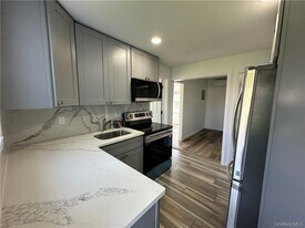 68 Massachusetts Ave in Congers, NY - Building Photo