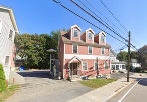 1020 Chestnut St, Unit G in Newton, MA - Building Photo