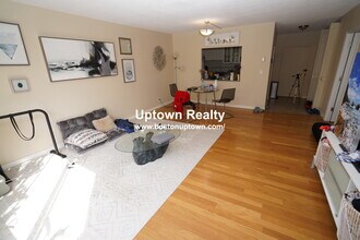 22 Chestnut Pl in Brookline, MA - Building Photo - Building Photo