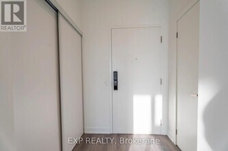 28 Ann St in Mississauga, ON - Building Photo - Building Photo