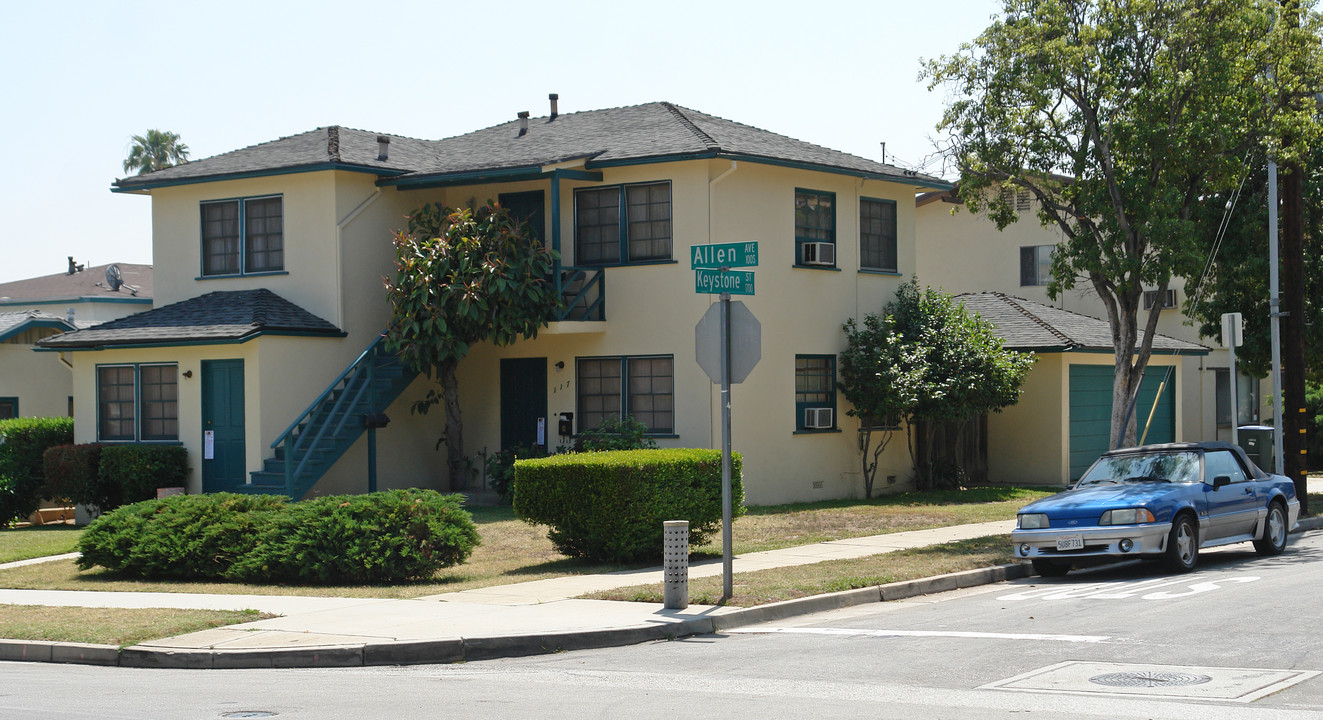 117 Allen Ave in Pasadena, CA - Building Photo