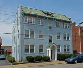 Edgewater in Charleston, WV - Building Photo - Building Photo