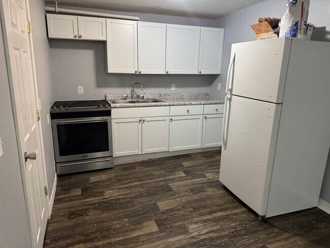 264 17th Ave in East Moline, IL - Building Photo - Building Photo