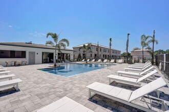 Stellar at Masters Avenue in Bradenton, FL - Foto de edificio - Building Photo