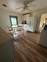 19 Oakwood Ave in Lancaster, NY - Building Photo - Building Photo