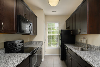 Chestnut Pointe Apartments in Royersford, PA - Building Photo - Interior Photo