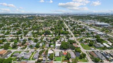 2212 Roosevelt St in Hollywood, FL - Building Photo - Building Photo