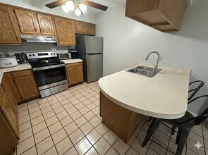 1641 Olympus Dr in Kent, OH - Building Photo - Building Photo