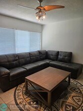 2838 Madison St in Hollywood, FL - Building Photo - Building Photo