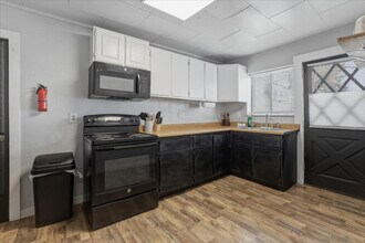 290 E 4th S in Mountain Home, ID - Building Photo - Building Photo