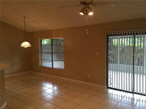 2324 Dresden Trail in Apopka, FL - Building Photo - Building Photo