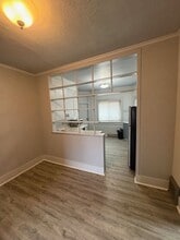 901 NE Glen Oak Ave in Peoria, IL - Building Photo - Building Photo