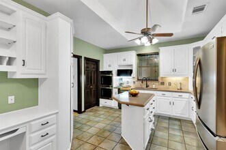 102 Ridgeway Gap in Red Oak, TX - Building Photo - Building Photo