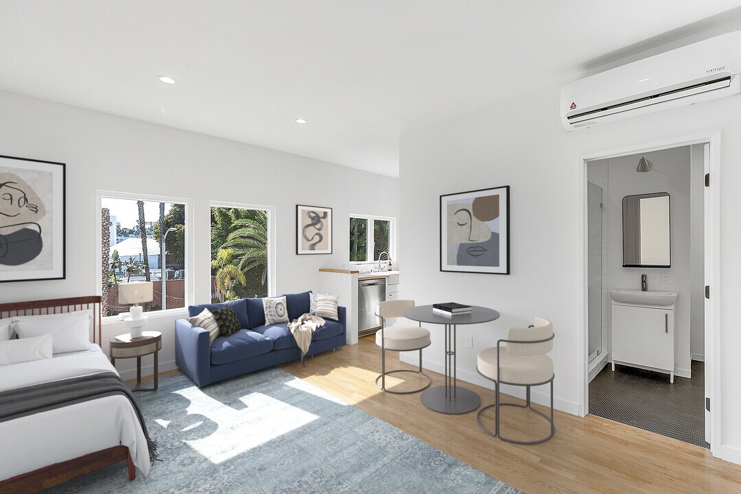 3700 W Sunset Blvd in Los Angeles, CA - Building Photo