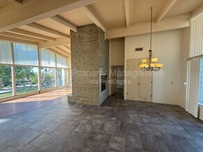 3677 Willowick Dr in Ventura, CA - Building Photo - Building Photo