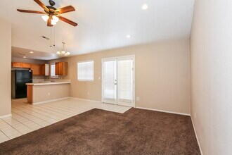 5426 Silent Path Way in North Las Vegas, NV - Building Photo - Building Photo