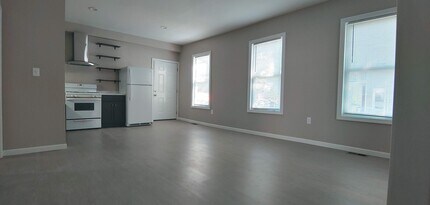58 Paine St, Unit #1 in Worcester, MA - Building Photo - Building Photo