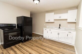 2215 Allin St in Chattanooga, TN - Building Photo - Building Photo