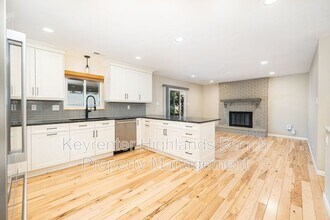 5647 S Foresthill St in Littleton, CO - Building Photo - Building Photo