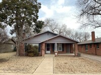 2706 22nd St in Lubbock, TX - Building Photo - Building Photo