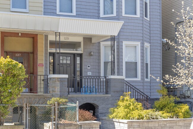 129 Prospect St in Jersey City, NJ - Foto de edificio - Building Photo