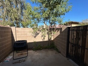 1634 W Village Way in Tempe, AZ - Building Photo - Building Photo