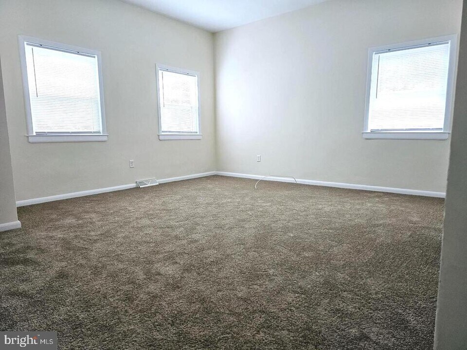 534 Park Ave in Laurel Springs, NJ - Building Photo