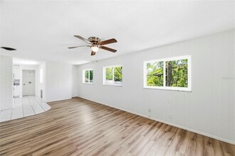 5136 68th St N in St. Petersburg, FL - Building Photo - Building Photo