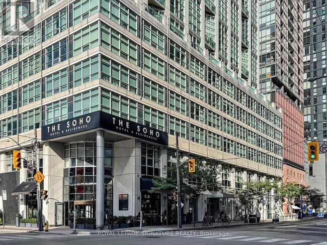 36 Blue Jays Way in Toronto, ON - Building Photo - Building Photo